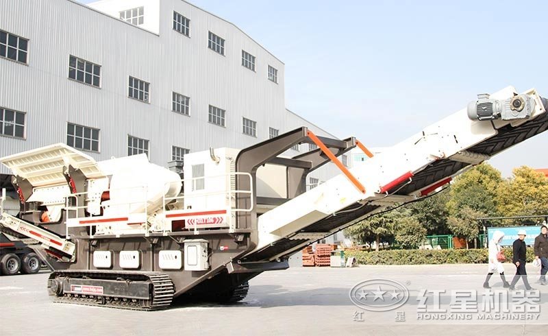 小型履帶石頭破碎機(jī)匠工于心，環(huán)保達(dá)標(biāo)，不怕污染