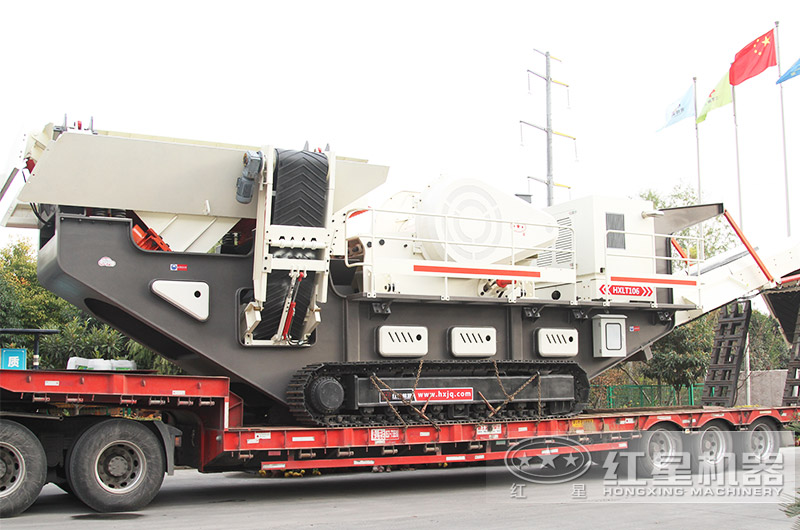 履帶移動(dòng)細(xì)碎制砂機(jī)，發(fā)貨到用戶(hù)現(xiàn)場(chǎng) 