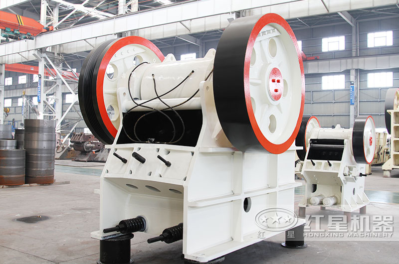 歐版顎式破碎機，粗碎破碎比大