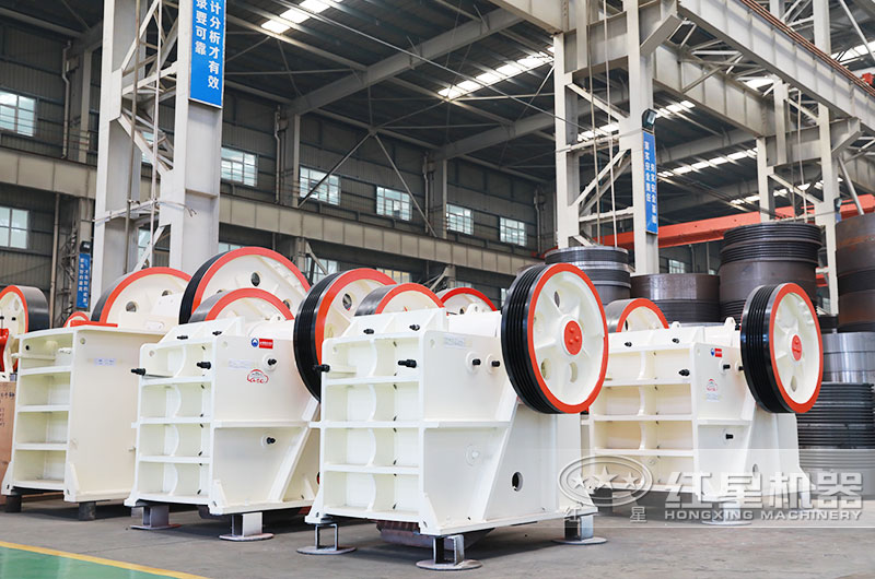 小型鄂式碎石機(jī) 小型鄂式碎石機(jī)