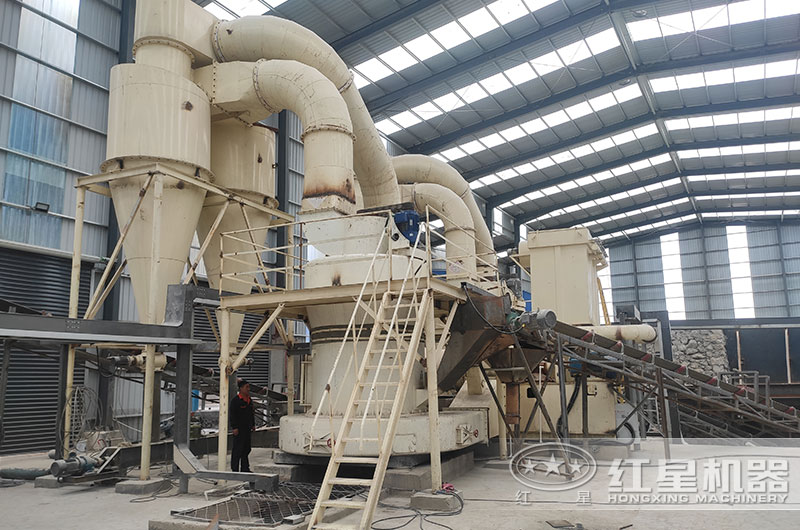 石灰石磨粉生產(chǎn)客戶現(xiàn)場 石灰石磨粉生產(chǎn)客戶現(xiàn)場